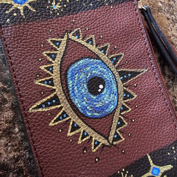 Custom painted wristlets - Picture 2 of 6